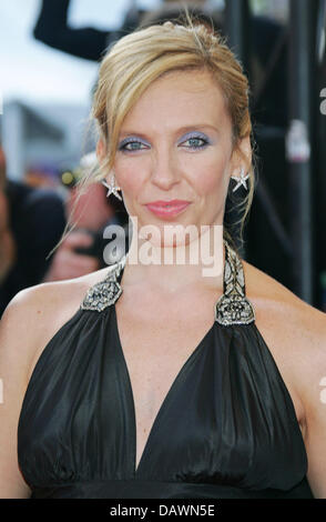 Attrice australiana e membro della giuria Toni Collette arriva alla premiere di 'L'Age Des Tenebres' sulla chiusura notturna del sessantesimo Cannes Film Festival di Cannes, Francia, 27 maggio 2007. Foto: Hubert Boesl Foto Stock