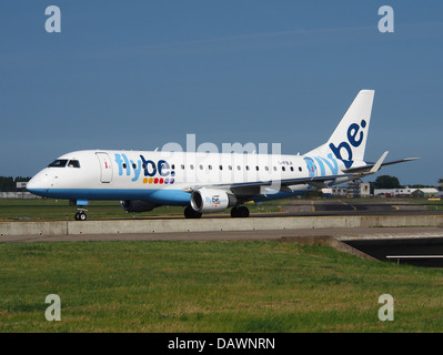 G-FBJI Flybe Embraer ERJ-175STD (ERJ-170-200) - CN 17000355 1 Foto Stock