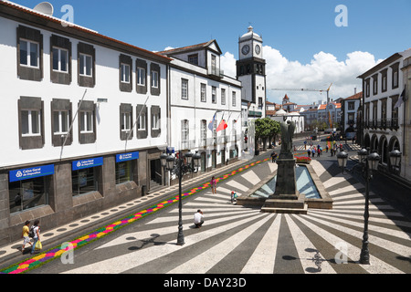 Plaza nella città di Ponta Delgada. Sao Miguel island, isole Azzorre, Portogallo. Foto Stock