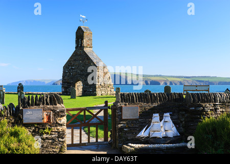 Cwm-yr-eglwys Fishguard Pembrokeshire Wales Foto Stock