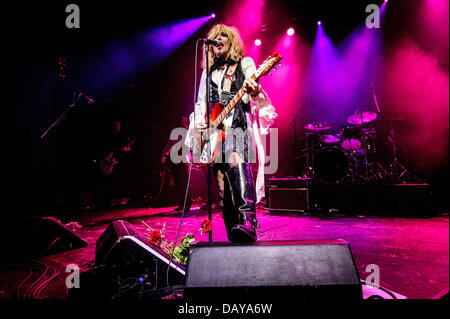 Toronto, Ontario, Canada. Il 20 luglio, 2013. Luglio 20, 2013 - Toronto, Ontario, Canada - American cantautrice Courtney Love esegue a Danforth Music Hall in Toronto Credit: Igor Vidyashev/ZUMAPRESS.com/Alamy Live News Foto Stock