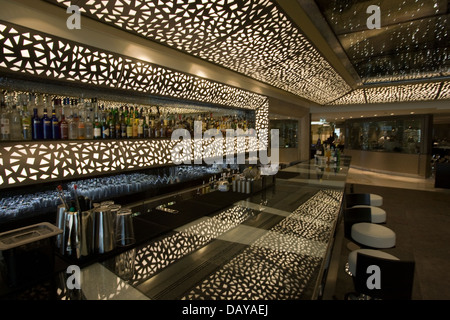 Bar a Jun Sui ristorante asiatico, Burj al-Arab Hotel, Dubai, Emirati Arabi Uniti Foto Stock