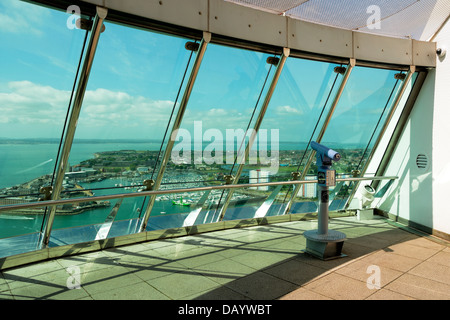 Il livello superiore della piattaforma di visualizzazione di Spinnaker Tower - Gunwharf Quays, Portsmouth Porto, Inghilterra. Foto Stock