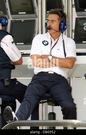 Direttore di BMW Motorsport tedesco Mario Theissen ha mostrato durante la pratica 2 al Nurburgring, Germania, 20 luglio 2007. 2007 la Formula 1 Gran Premio d'Europa che si terrà il 22 luglio. Foto: Carmen Jaspersen Foto Stock