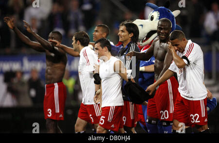 SV Hamburg giocatori festeggiare la conquista la Coppa UEFA secondo turno di qualificazione di seconda gamba Amburgo SV V Hoved a Budapest-HSH Nordbank Arena stadium di Amburgo, Germania, 30 agosto 2007. Amburgo sconfitto gli ungheresi 4-0 e liscia-vela attraverso alla coppa UEFA 1. Round. Foto: Sebastian Widmann Foto Stock