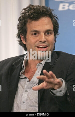 Attore Mark Ruffalo assiste la conferenza stampa del film 'prenotazione Strada" in occasione della trentaduesima Toronto International Film Festival di Toronto, Canada, 12 settembre 2007. Foto: Hubert Boesl Foto Stock