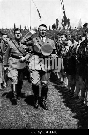 Nazismo / nazionalsocialismo, Norimberga Ralles, 'Rally di potere', 5. - 10.9.1934, Cancelliere del Reich Adolf Hitler e leader della gioventù Baldur von Schirach, formazione della gioventù Hitler (Hitlerjugend, HJ), diritti aggiuntivi-clearences-non disponibili Foto Stock