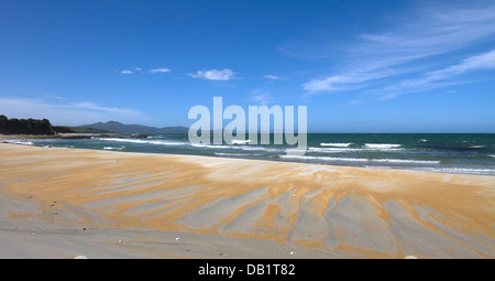 Spiaggia di sabbia sulla penisola di Otago, Isola del Sud, Nuova Zelanda Foto Stock