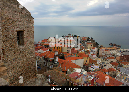 Kavala città vista dal castello vecchio, Grecia Foto Stock