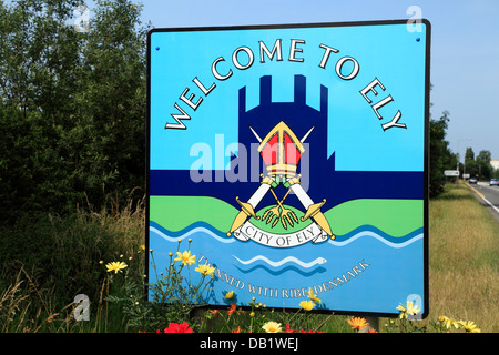 Ely, benvenuto a Ely cartello stradale, Cambridgeshire, England Inglese Regno Unito città città Foto Stock