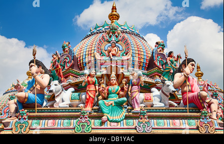 Frammento di decorazioni del Tempio Hindu Sri Mariamman in Singapore Foto Stock