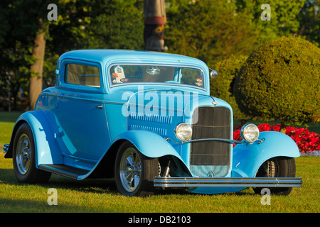 1932 Ford finestra tre coupe automobile in 2013 a nord-ovest di Deuce giorni Hot Rod show-Victoria, British Columbia, Canada. Foto Stock