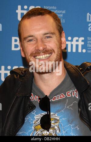 Tedesco-nati attore irlandese Michael Fassbender assiste la conferenza stampa di 'Shame' durante il Toronto International Film Festival, TIFF, presso Bell Lightbox a Toronto, in Canada, il 12 settembre 2011. Foto: Hubert Boesl Foto Stock