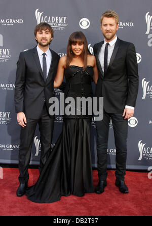 Dave Haywood, Hillary Scott, Charles Kelley di Lady Antebellum La Academy of Country Music Awards 2011 al MGM Grand Garden Foto Stock