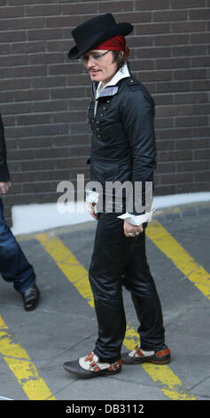 Adam Ant al di fuori della ITV Studios di Londra - Inghilterra - 06.04.11 Foto Stock