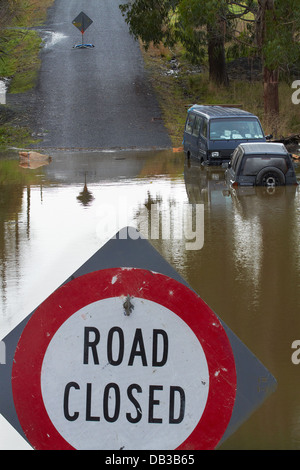 Inondati Castleton Street, Allanton, Taieri pianure, vicino a Dunedin, Isola del Sud, Nuova Zelanda Foto Stock