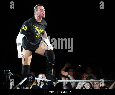 CM Punk WWE Raw Wrestling Superstars all'Arena O2 Dublin, Irlanda - 15.04.11 Foto Stock