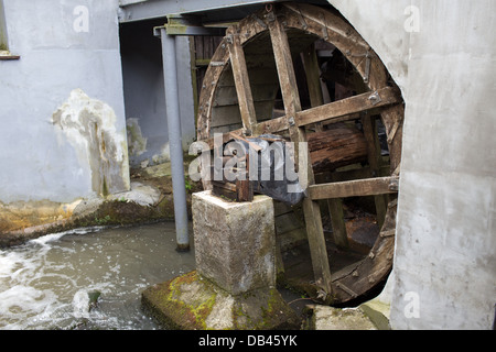 Xvi secolo Forge acqua in Gdansk Oliwa. Architettura e dettaglio. Foto Stock