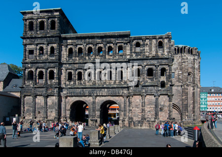 L'Europa, Germania, Rheinland-Pfaltz, Trier Porta Nigra Foto Stock