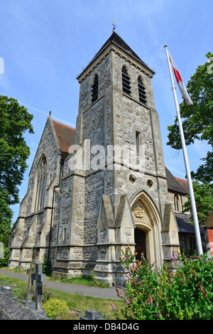 La Chiesa Parrocchiale di San Matteo, Church Road, Ashford, Surrey, England, Regno Unito Foto Stock