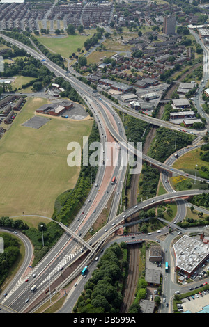 Vista aerea del M621 autostrada a sud di Leeds Foto Stock