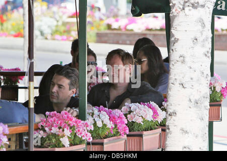 Quentin Tarantino va al Cafe Med ristorante sul Sunset Plaza Los Angeles, California - 30.04.11 Foto Stock