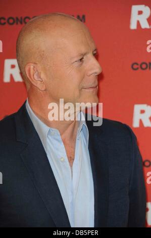 Monaco di Baviera, Germania. Il 24 luglio 2013. Bruce Willis assiste il 'R.E.D. 2' photocall al Mandarin Oriental Hotel sulla luglio 24, 2013 a Monaco di Baviera, Germania. Credito: dpa picture alliance/Alamy Live News Foto Stock