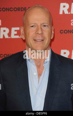 Monaco di Baviera, Germania. Il 24 luglio 2013. Bruce Willis assiste il 'R.E.D. 2' photocall al Mandarin Oriental Hotel sulla luglio 24, 2013 a Monaco di Baviera, Germania. Credito: dpa picture alliance/Alamy Live News Foto Stock