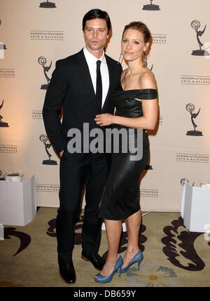 Jason Behr, Kadee Strickland La Academy of Television Arts & Sciences IV annuale "Television Academy onora " Gala di Los Angeles, California - 05.05.11 - Gli arrivi di Los Angeles, California - 05.05.11 Foto Stock