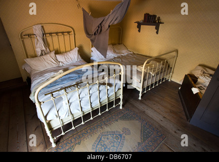 Regno Unito, Inghilterra, Birmingham, Hurst Street, storico back to back case, 1840s camera da letto Foto Stock