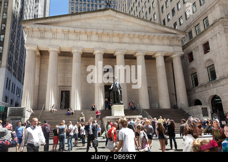 George Washington la statua di fronte al New York Stock Exchange Foto Stock