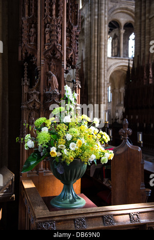 Dettaglio dall'interno di Peterborough Cathedral, il coro Foto Stock