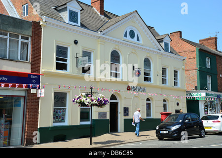 NatWest Bank in edificio del periodo, il Homend, Ledbury, Herefordshire, England, Regno Unito Foto Stock