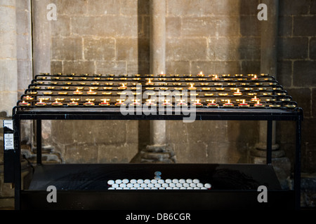 Dettaglio dall'interno di Peterborough Cathedral, la navata centrale Foto Stock