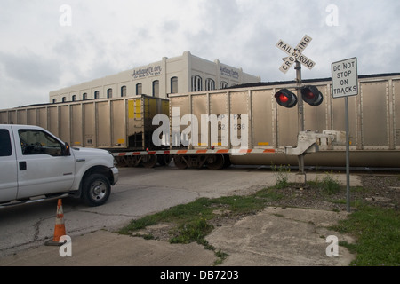 Il carbone su vetture BNSF treno merci a Gainesville Texas USA Foto Stock