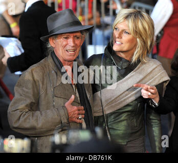 Keith Richards e Patti Hansen "Pirati dei Caraibi: il forestiero maree' Premiere Mondiale tenutosi a Disneyland Anaheim, California - 07.05.11 Foto Stock