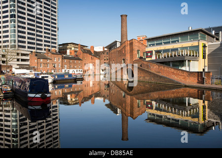 Regno Unito, Inghilterra, Birmingham, sistema di canale, Gas Street Basin Foto Stock