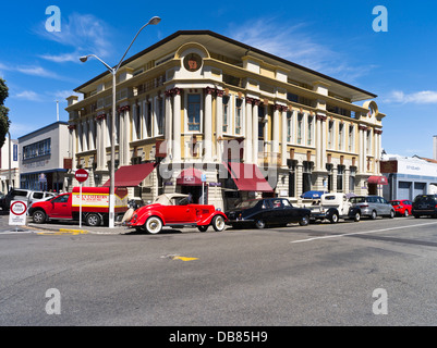 dh NAPIER NEW ZEALAND Art Deco County Hotel edificio anni '30 edifici classici di auto d'epoca Foto Stock