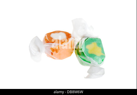 Due pezzi di acqua salata taffy Foto Stock