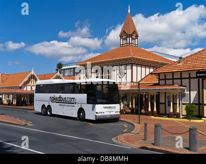 dh Rotorua stazione degli autobus ROTORUA NUOVA ZELANDA Nakedbus Intercity basso costo autobus single decker viaggio nord isola terminal di trasporto autobus Foto Stock