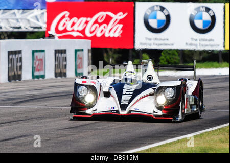 BOWMANVILLE, può., 21 lug 2013 - Il P1 classe vincente Latte Muscolo n. 6 azionata dal team di Klaus Graf e Lucas Luhr durante l'American Le Mans Racing warm-up presso la Mobil 1 SportsCar Grand Prix al Canadian Tire Motorsport Park (precedentemente noto come Mosport Raceway) Foto Stock