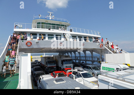 Traghetto da Krk Isola di Cres Isola, golfo di Kvarner, Croazia Foto Stock