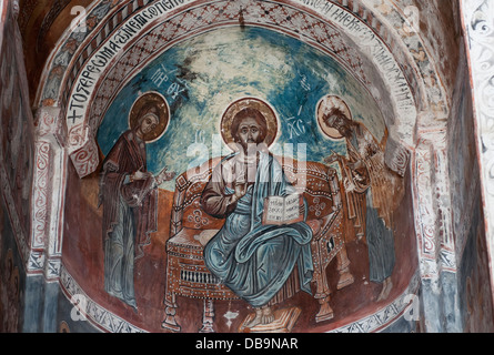 All'interno affreschi Nikortsminda cattedrale, Chiesa Ortodossa in Racha regione della Georgia Foto Stock