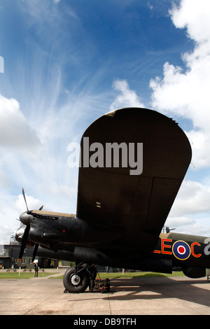 Avro Lancaster bombardiere B Mk VII NX611 'appena Jane', EST Kirkby, Lincolnshire, England, Regno Unito Foto Stock