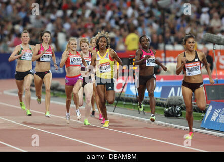 Londra, Regno Unito. 26 Luglio, 2013. durante la IAAF Diamond League giochi anniversario dalla lo Stadio Olimpico, Queen Elizabeth Olympic Park. Brenda Martinez vincitore 800m donna Credito: Azione Sport Plus/Alamy Live News Foto Stock