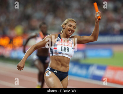 Londra, Regno Unito. 26 Luglio, 2013. durante la IAAF Diamond League giochi anniversario dalla lo Stadio Olimpico, Queen Elizabeth Olympic Park. Ashleigh Nelson 4 x 100M Relè donna Credito: Azione Sport Plus/Alamy Live News Foto Stock