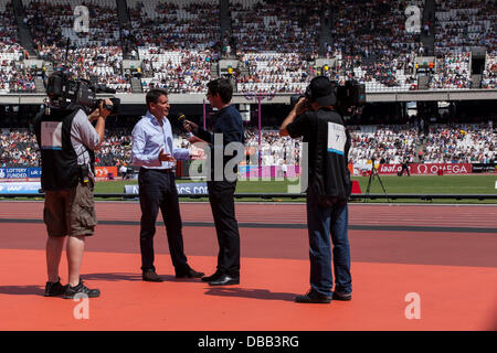 Londra, Regno Unito. 27 Luglio, 2013. Signore Sebastian Coe riflette sul London 2012 Giochi Olimpici, Signore Sebastian Coe discusso l'eredità delle Olimpiadi ha lasciato e che cosa il diamante i giochi di campionato ci ha portato, 60.000 persone partecipano allo Stadio Olimpico, Anniversario giochi atletica britannica a Londra. Foto: Credito: Rebecca Andrews/Alamy Live News Foto Stock