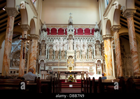 Interno del St Mary's chiesa cattolica romana, Manchester, Regno Unito Foto Stock