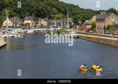 Francia Bretagna, Dinan Porto & il fiume Rance Foto Stock