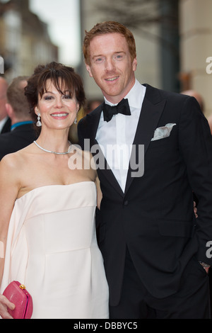 Damian Lewis & Helen Mcrory assiste Olivier Awards 2013 a Londra il 28 aprile 2013 presso la Royal Opera House. Foto Stock